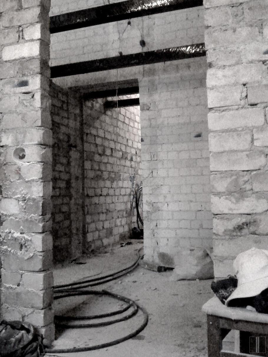 Klojami elektros kabeliai