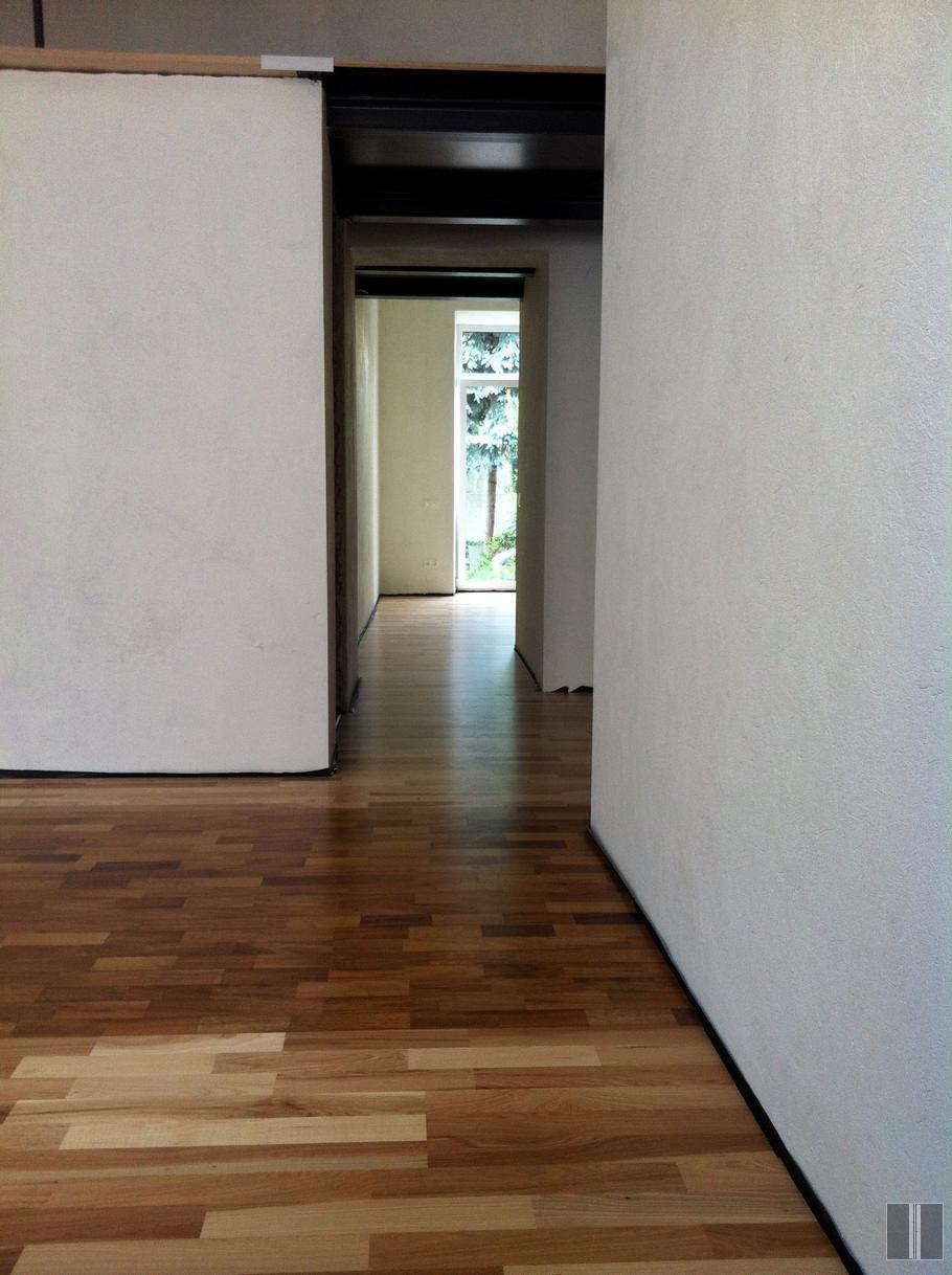 Prašvietimas miegamojo erdvės link.