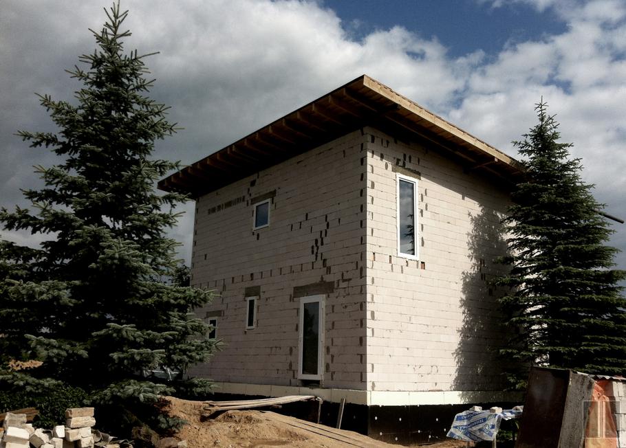 Šiaurės ir vakarų fasadai