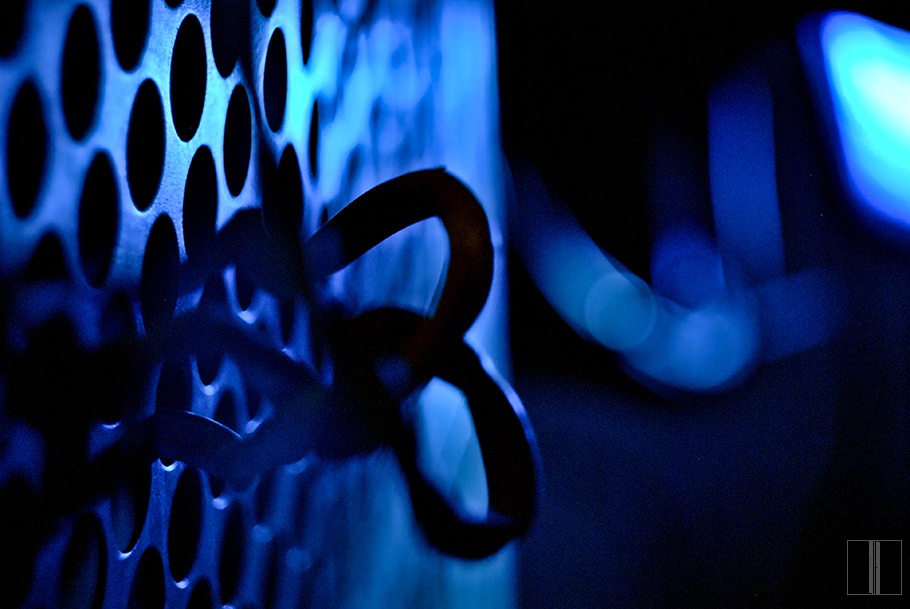 Laido mazgas skylėse