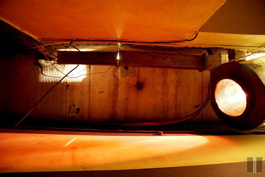 Sviestuvai koridoriuje