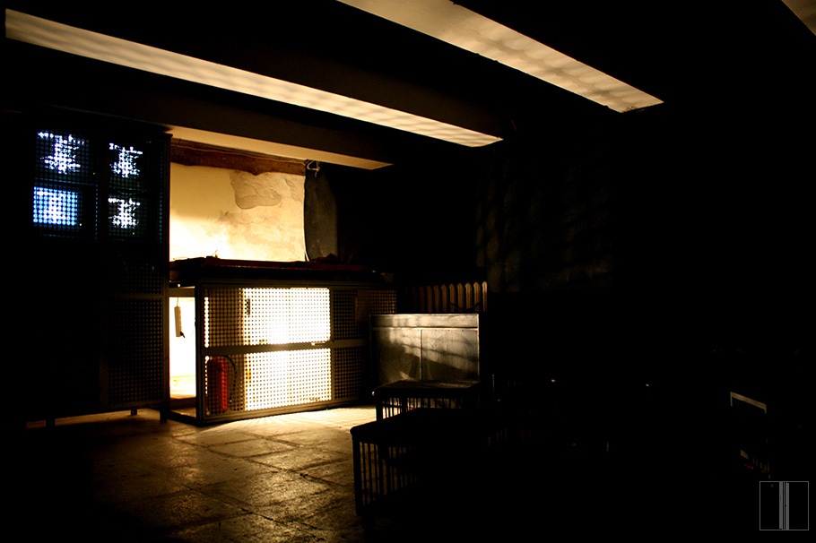 Slenkančiųjų sijų erdvė