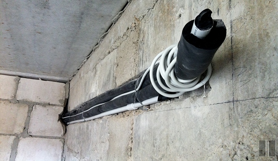 Sieninio ventiliatorinio konvektoriaus pajungimai kambaryje