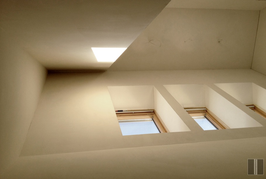 Stoglangiai antrame aukšte